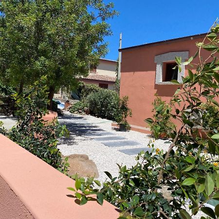 Quadrifoglio Affittacamere San Teodoro  Exterior foto