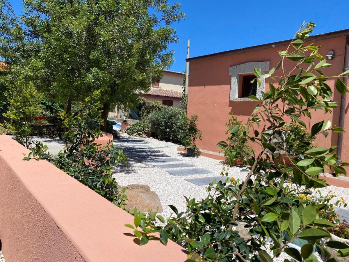 Quadrifoglio Affittacamere San Teodoro  Exterior foto